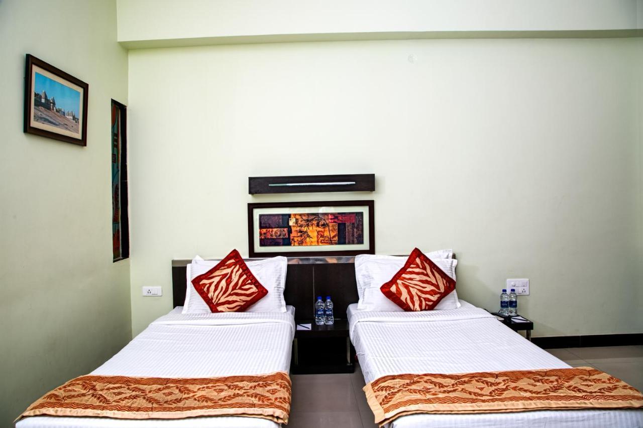 Hotel Hampi International Hospet Exterior foto
