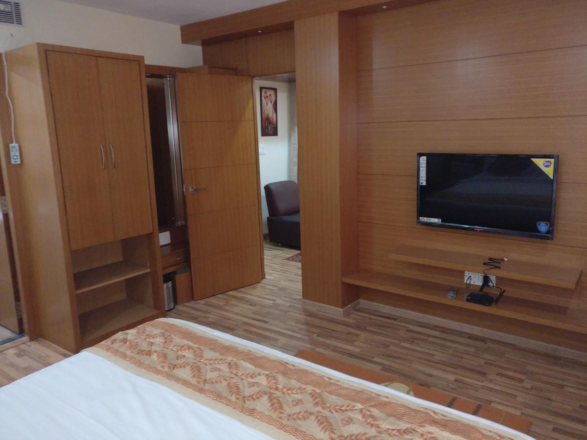 Hotel Hampi International Hospet Exterior foto